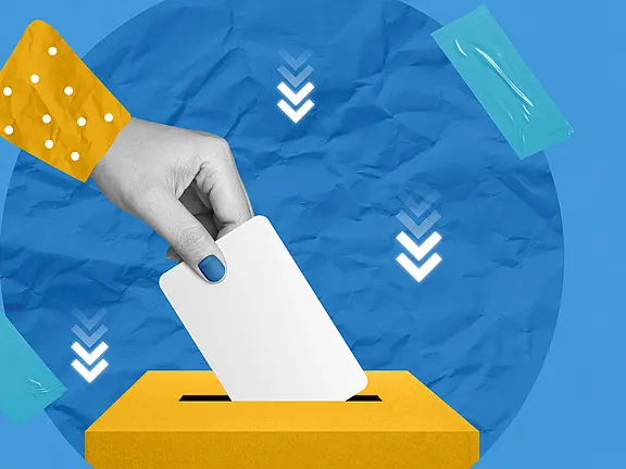 Eine Hand steckt einen weißen Stimmzettel in eine gelbe Wahlurne; nach unten gerichtete Pfeile betonen den Einwurf.